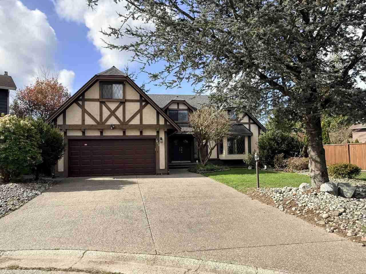 1805 148A Street - Photo 2 of 28