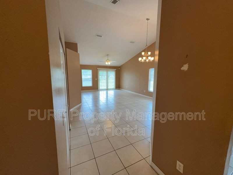 11960 Sw 45th St - Photo 7 of 25