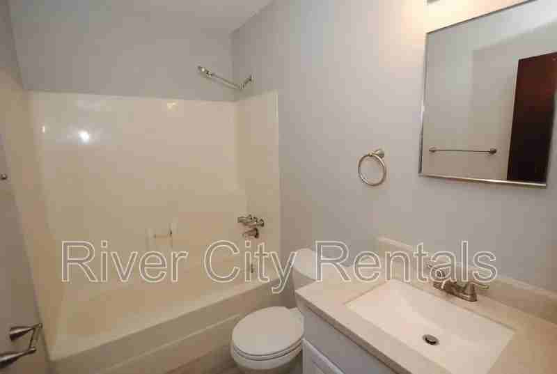 2464 Seabury North Place - Photo 3 of 11