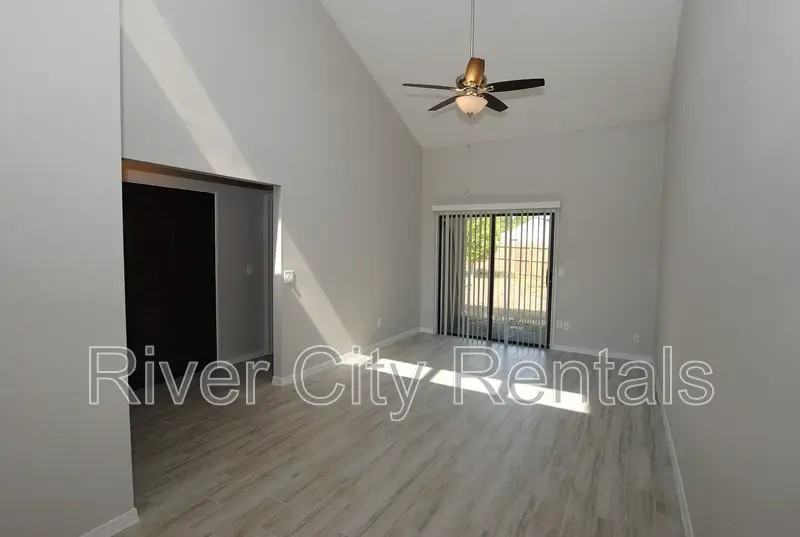 2464 Seabury North Place - Photo 4 of 11