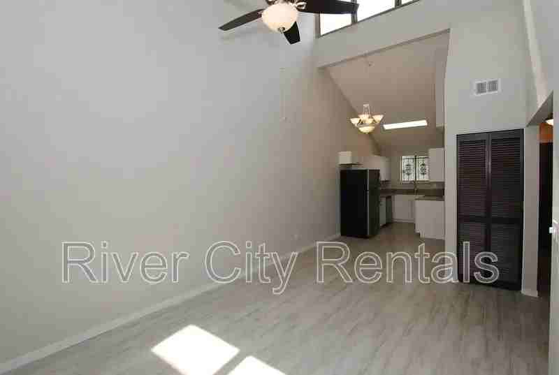 2464 Seabury North Place - Photo 5 of 11