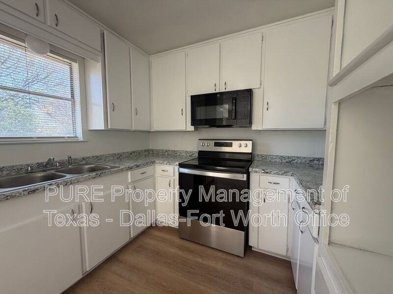 6222 W Poly Webb Rd - Photo 5 of 17