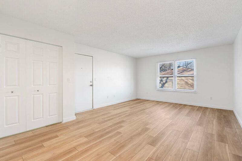 3180 W Greenwood St #31 - Photo 3 of 19