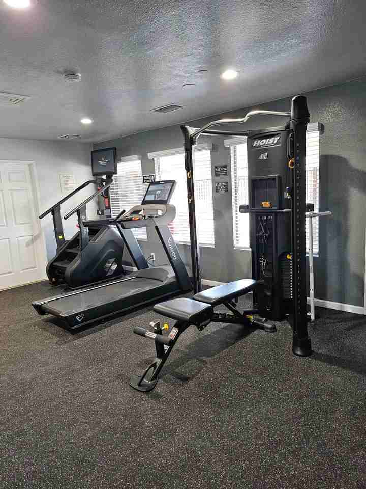 Canyon Creek Apartments - Photo 3 of 9