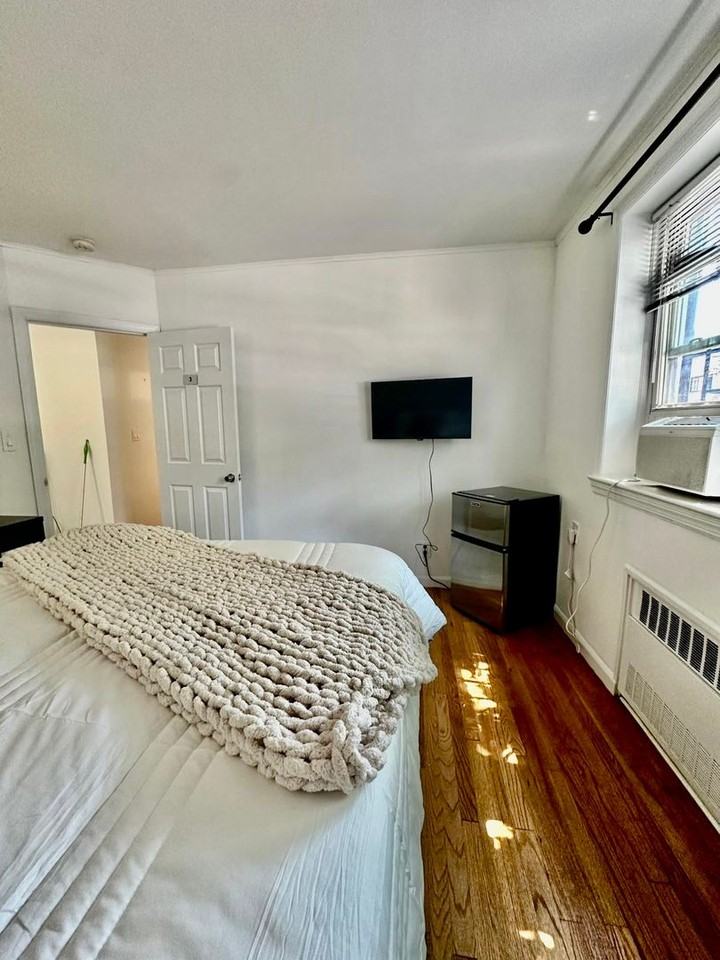 2423 Cambreleng LLC - Photo 2 of 19