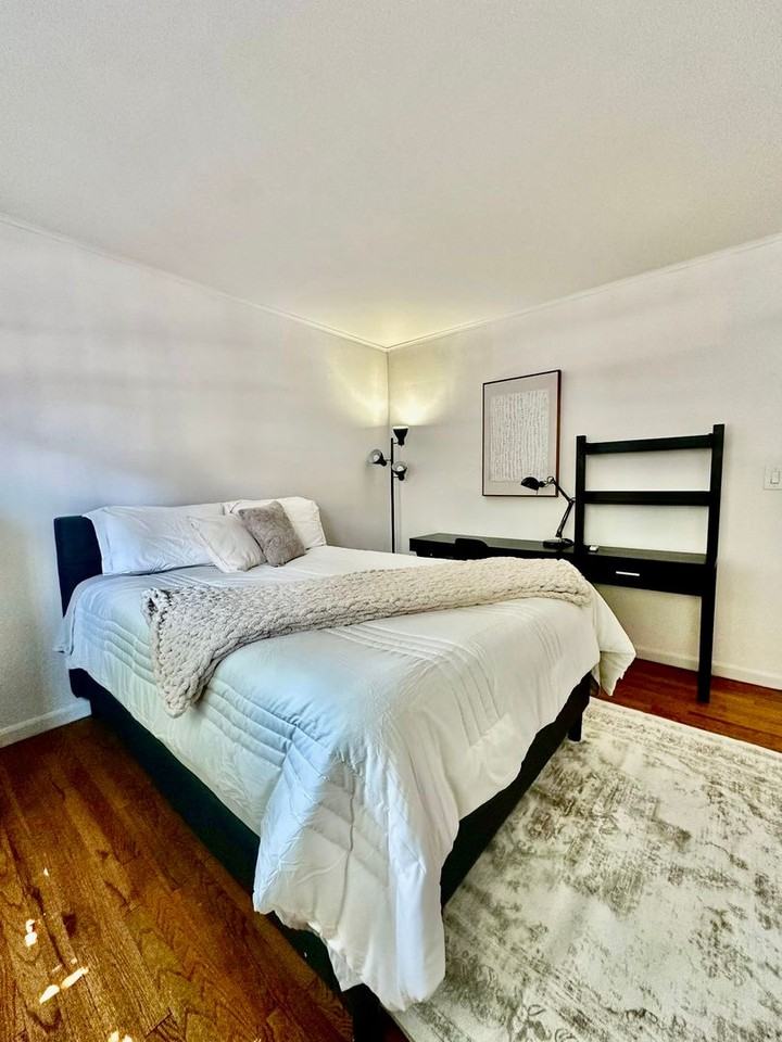 2423 Cambreleng LLC - Photo 3 of 19