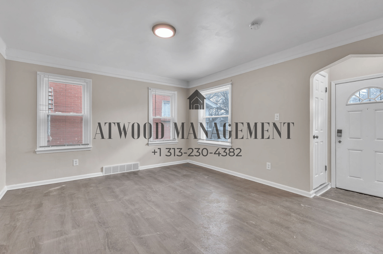 18589 Hull St - Photo 2 of 11