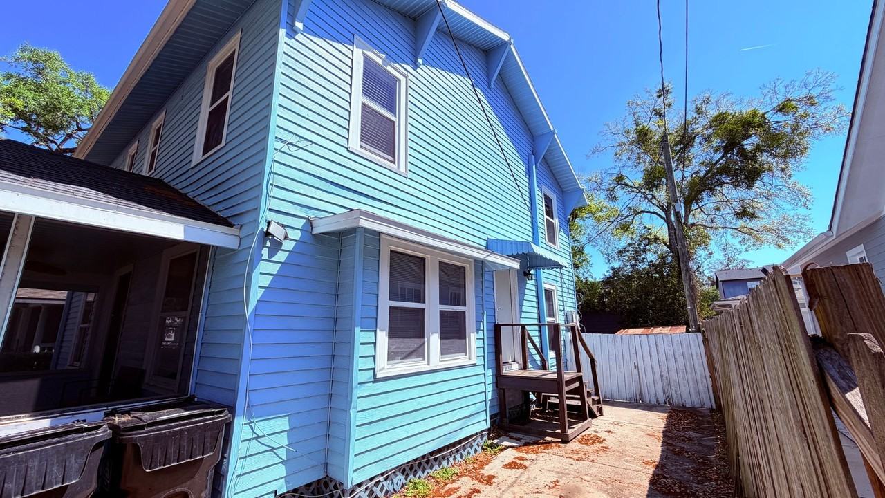 35 Hill Ave #1 - Photo 3 of 25