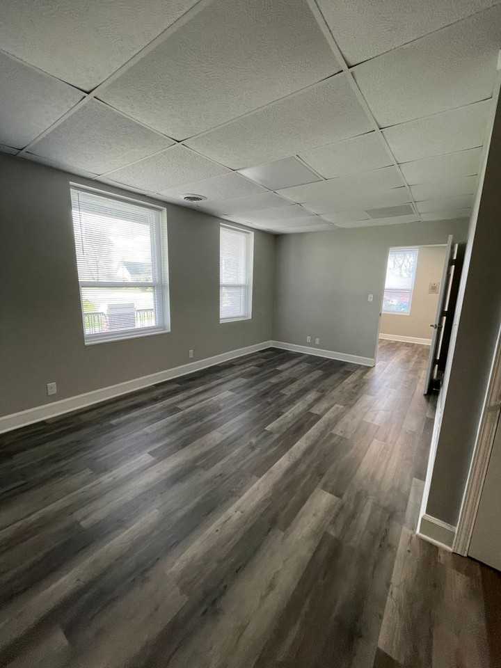 815 W. Columbia - Photo 4 of 11