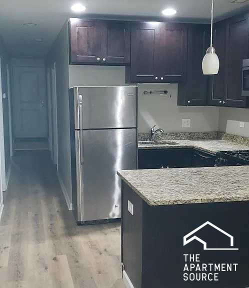 1922 W Cullerton St #G - Photo 2 of 8