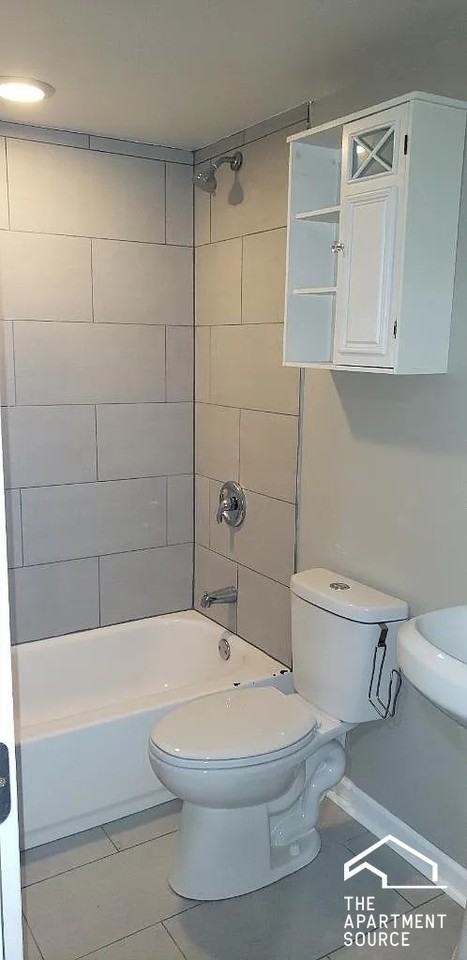 1922 W Cullerton St #G - Photo 7 of 8