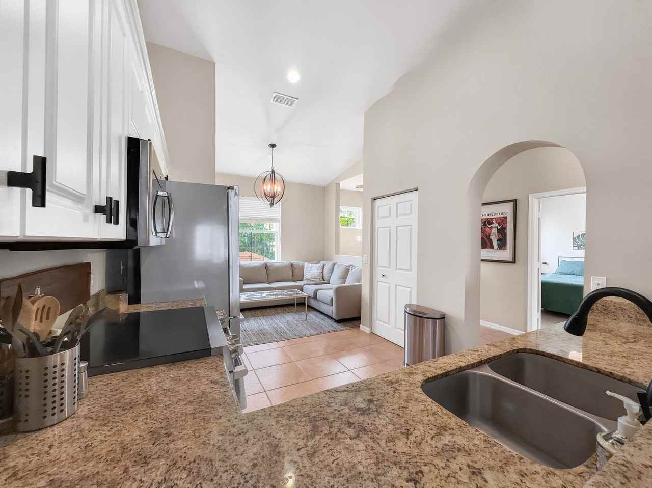 6295 Wilshire Pines Cir #607 - Photo 6 of 46