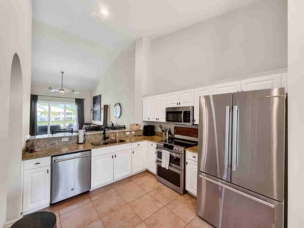 6295 Wilshire Pines Cir #607 - Photo 7 of 46