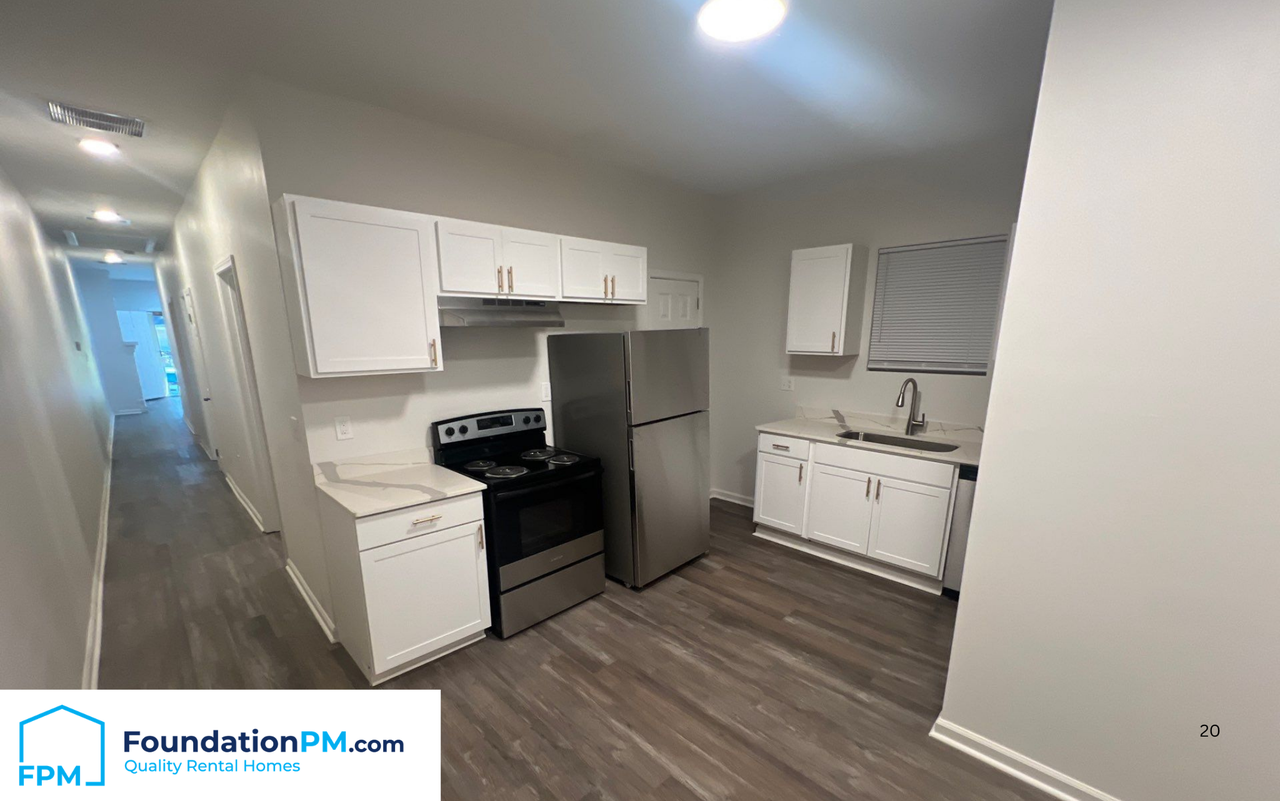 754 East Trigg Avenue - Photo 3 of 13