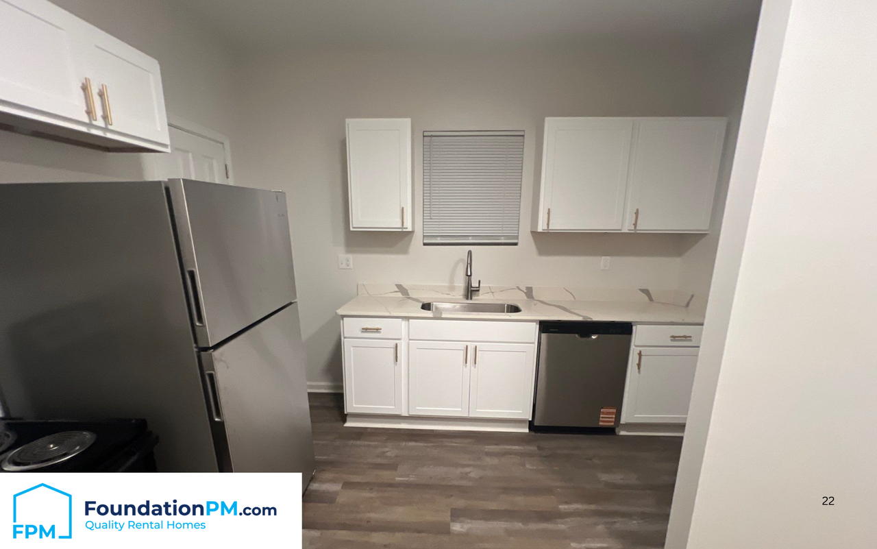 754 East Trigg Avenue - Photo 4 of 13