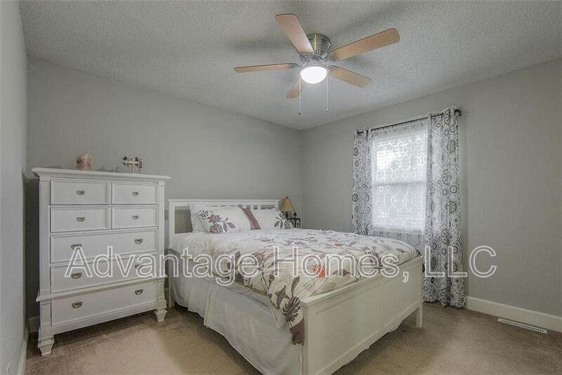 13024 S Trenton St - Photo 3 of 36