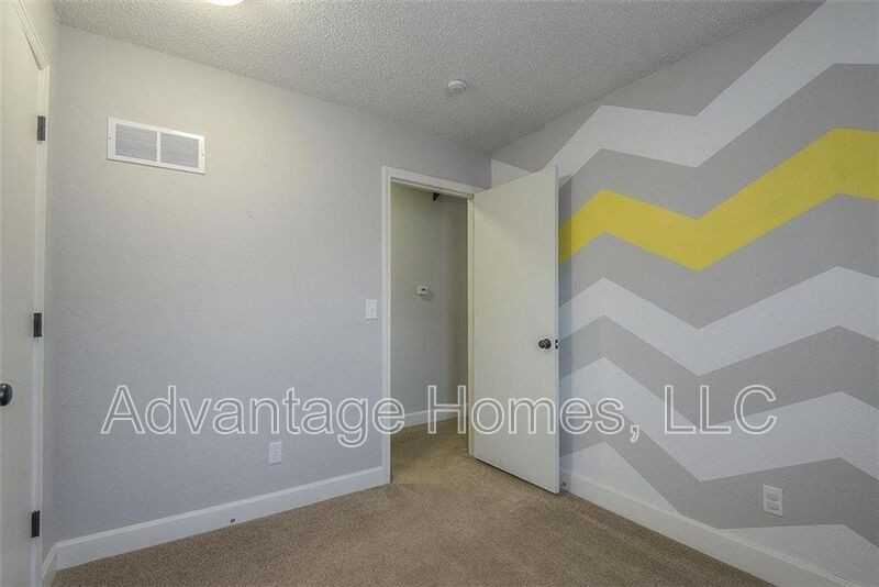 13024 S Trenton St - Photo 6 of 36