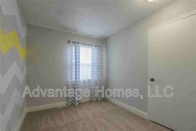 13024 S Trenton St - Photo 7 of 36