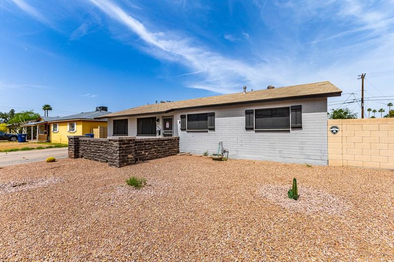 1310 W Romo Jones St - Photo 4 of 29