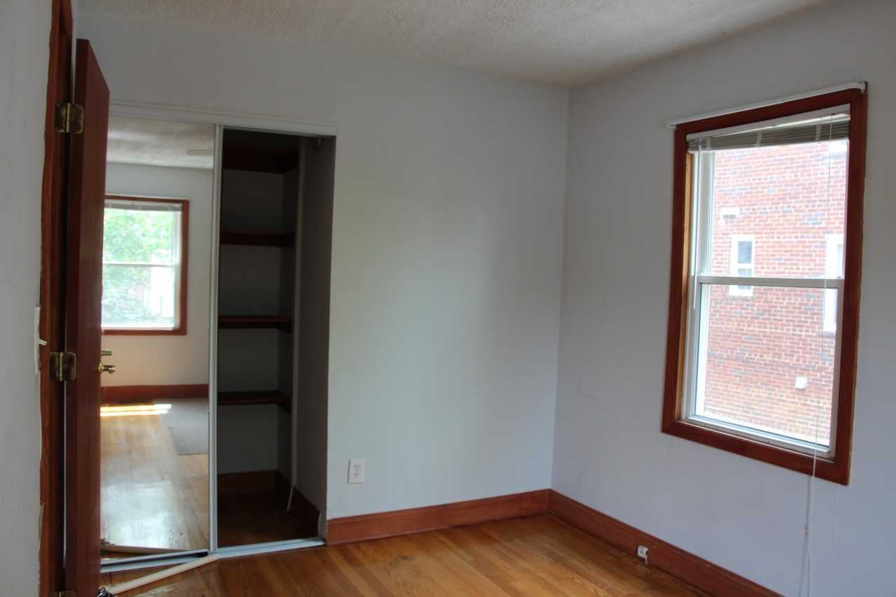 7th Street Apartments - Photo 6 of 14