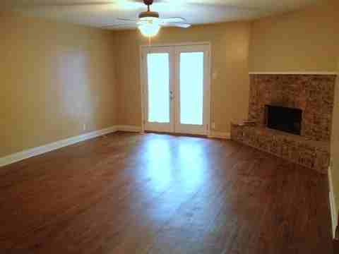 4418 Edinburgh - Photo 2 of 8