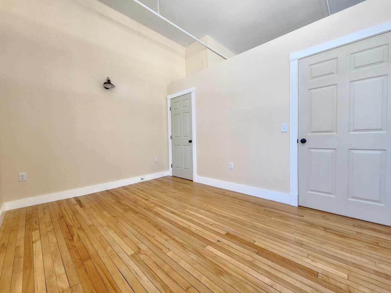 21 Jefferson Street - Photo 7 of 35