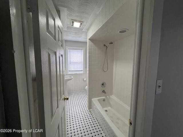 178 South Sherman Street - Photo 4 of 15
