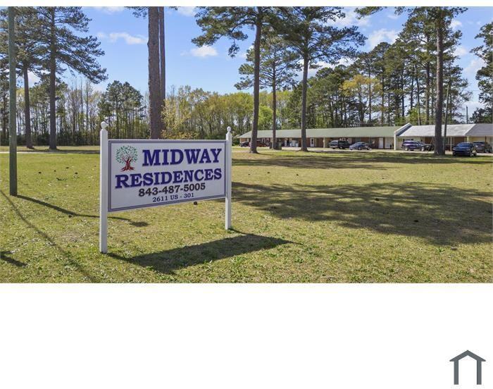 Midway Apartments - Photo 4 of 6