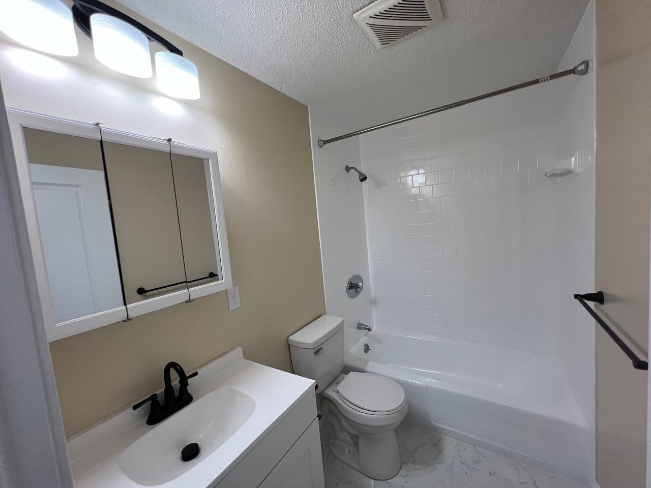 Lantern House - Photo 7 of 22