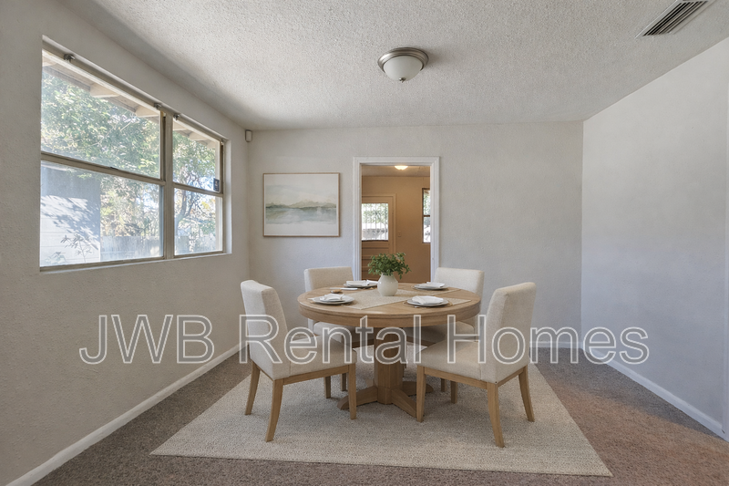 1593 W 21st St - Photo 6 of 13