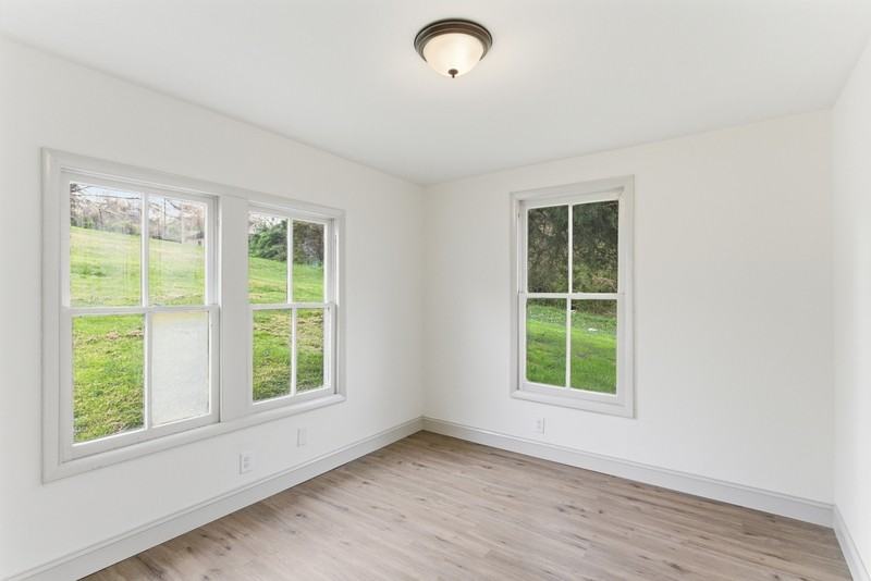 944 Murphy Ave - Photo 7 of 10