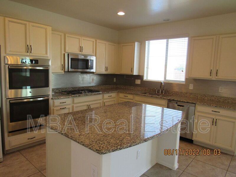 4844 W Leodra Ln - Photo 3 of 13