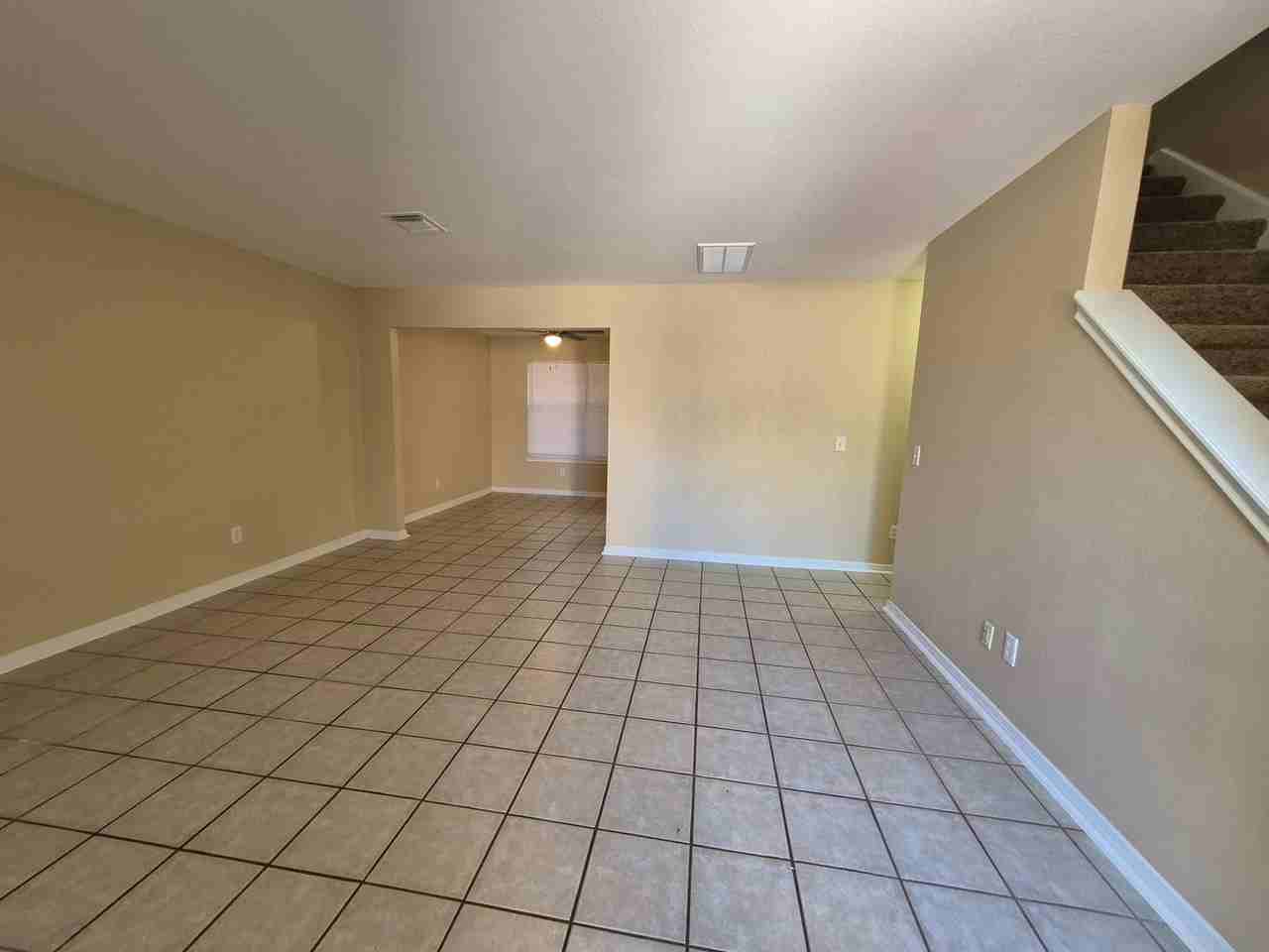 5907 Deer Lake Dr - Photo 4 of 44