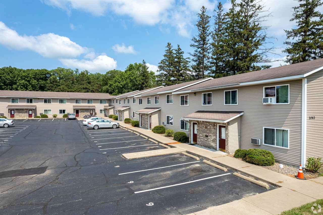 1063 East Cascade Ave - Photo 7 of 18