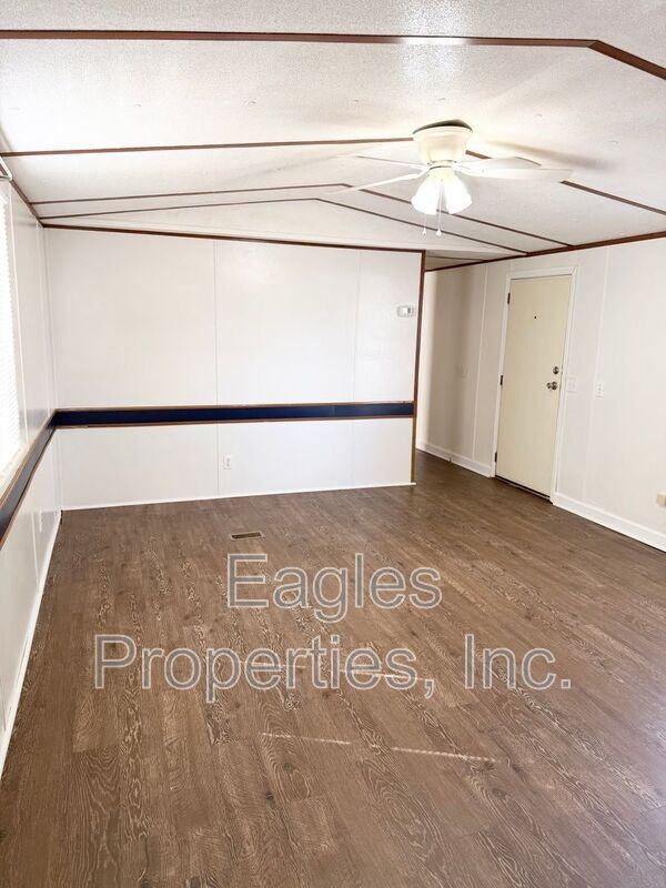 Dennis Dr #201 - Photo 4 of 12