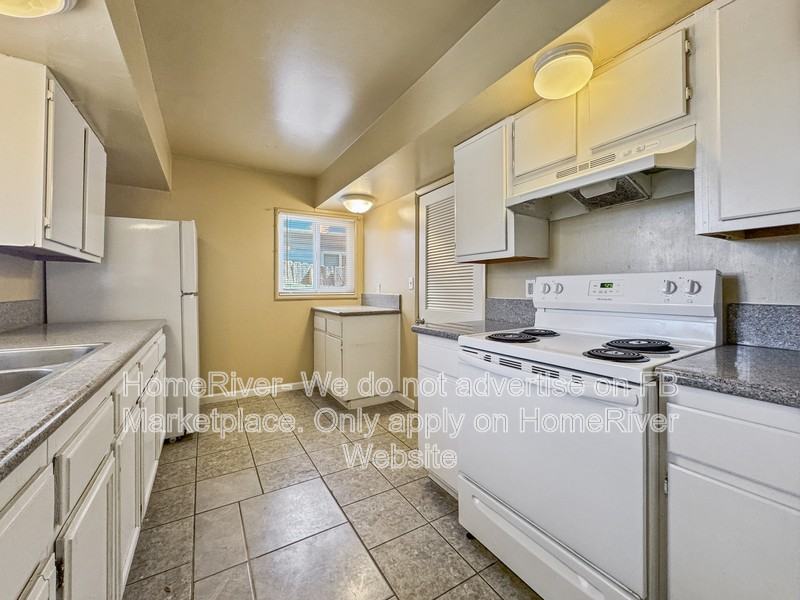 3677 David Dr - Photo 3 of 20