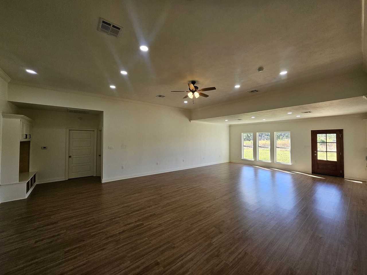 748 Lockhart Cutoff Rd - Photo 6 of 32