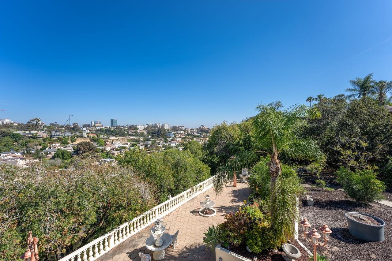 3013 Horton Ave #B - Photo 4 of 50