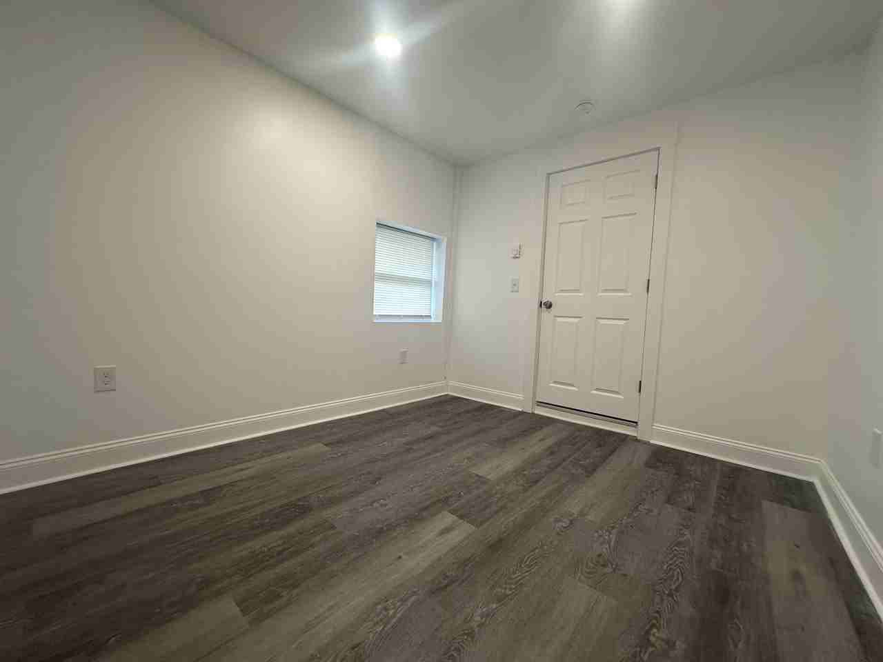 400 North Front Street - Photo 3 of 6