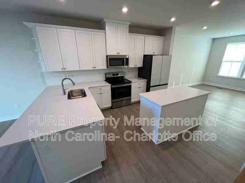 4730 Chastain Ave - Photo 6 of 25