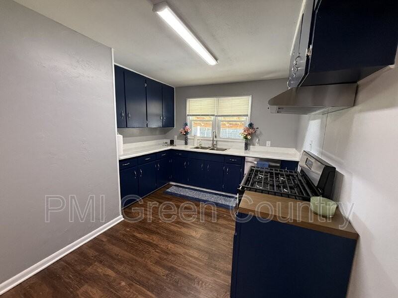 9108 E Marshall St - Photo 7 of 18