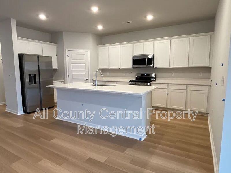 15640 Tillane Park Dr - Photo 4 of 7