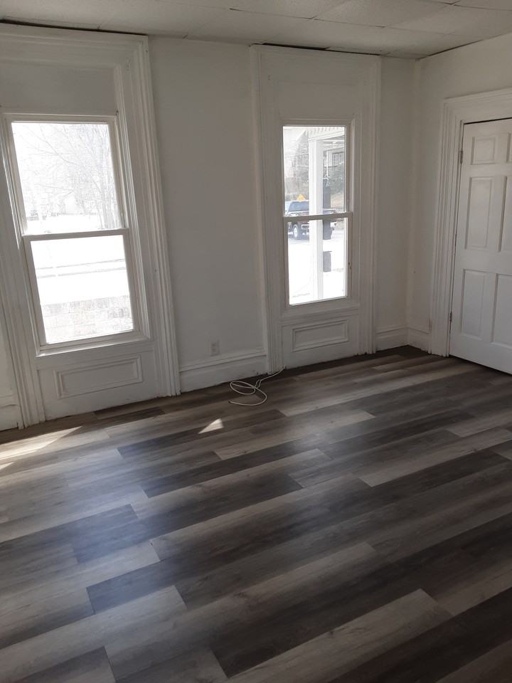 27 Market Street - Photo 3 of 11