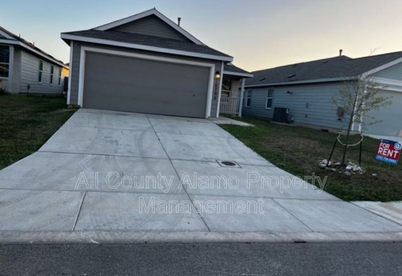 10790 Giacconi Dr - Photo 3 of 13