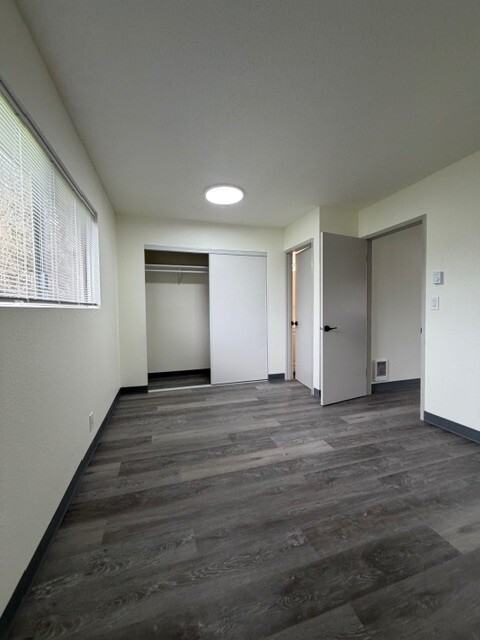 JP West Apartments - Photo 5 of 8