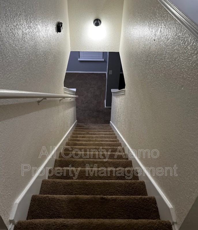 9631 Sandflat Pass - Photo 4 of 11