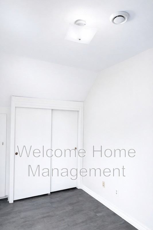 4899 Kitchener St #303 - Photo 3 of 4