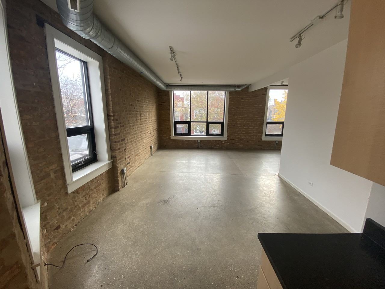 17TH ST PROPERTY LLC - Photo 4 of 11