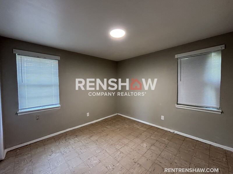 1840 Marjorie St - Photo 5 of 8