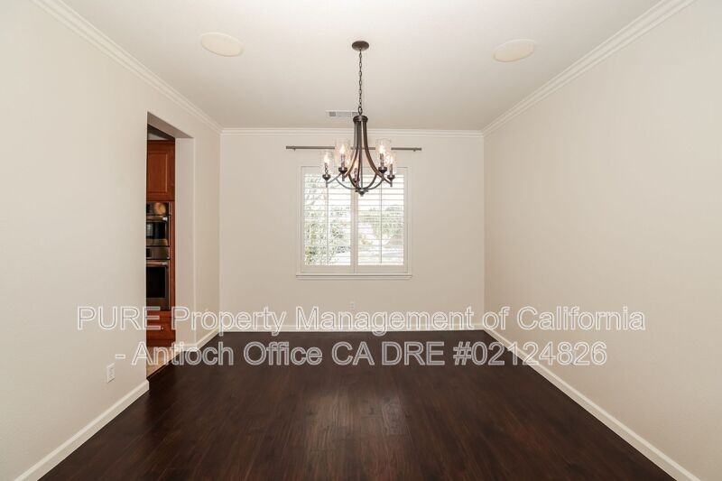 1960 Parsley Dr - Photo 2 of 19